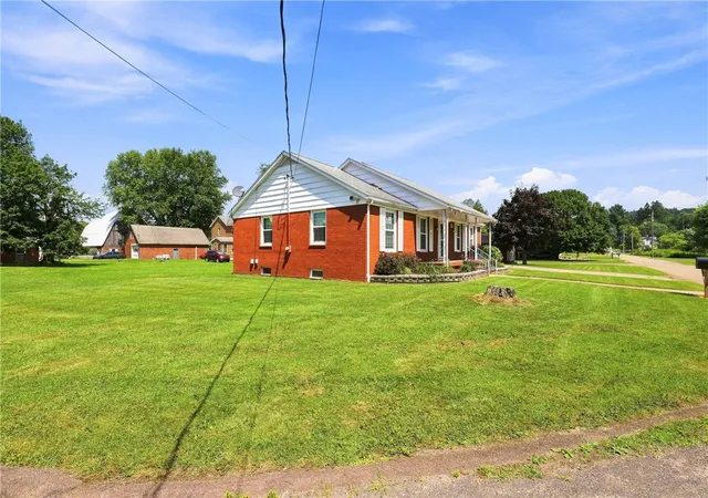 Photo 3 of Sale Pending at 201 2nd Avenue, Meyersdale Boro, PA 15552 | MLS# 1768912 | Listing updated on 2026-08-12