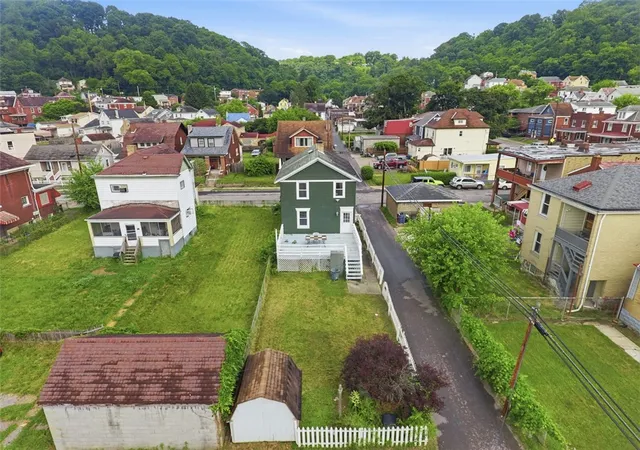 Photo 33 of Single family home for sale at 1101 12th Street, Stowe Twp, PA 15136 | MLS# 1768970 | Listing updated on 2026-08-24