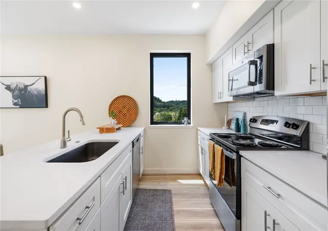 Photo 3 of Condo for sale at 125 Hazelwood Ave #201, Hazelwood, PA 15207 | MLS# 1768998 | Listing updated on 2026-08-12