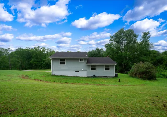 Photo 4 of Single family home for sale at 50 Flat Rd, E Lackawannock Twp, PA 16137 | MLS# 1769001 | Listing updated on 2026-10-01