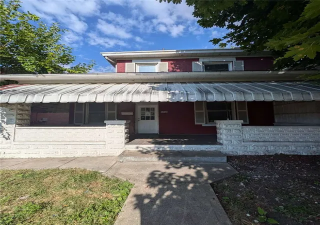 Photo 1 of Single family home for sale at 104 Fulton Pl, Mt Oliver, PA 15210 | MLS# 1768791 | Listing updated on 2026-08-25
