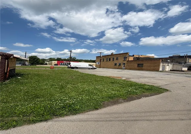 Photo 4 of Land for sale at 709 West Ave, New Castle, PA 16101 | MLS# 1769090 | Listing updated on 2026-08-10