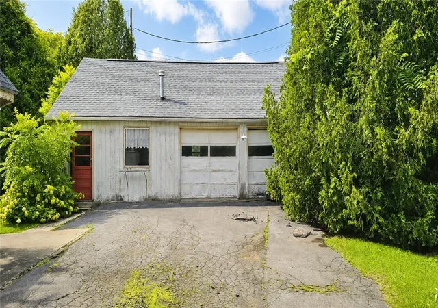 Photo 4 of Single family home for sale at 311 Indiana St, Punxsutawney Area School District, PA 15767 | MLS# 1769060 | Listing updated on 2026-08-19