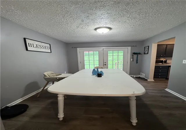 Photo 4 of Single family home for sale at 1 Fawcett Cir, Coraopolis, PA 15108 | MLS# 1769105 | Listing updated on 2026-08-20