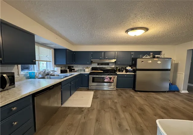 Photo 5 of Single family home for sale at 1 Fawcett Cir, Coraopolis, PA 15108 | MLS# 1769105 | Listing updated on 2026-08-20