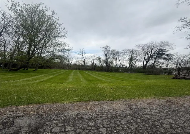 Photo 2 of Land for sale at 1210 Francis Pl, New Castle, PA 16101 | MLS# 1769112 | Listing updated on 2026-08-10