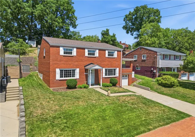 Photo 2 of Sale Pending at 1366 Meadowlark Dr, Scott Twp, PA 15243 | MLS# 1769104 | Listing updated on 2026-08-20