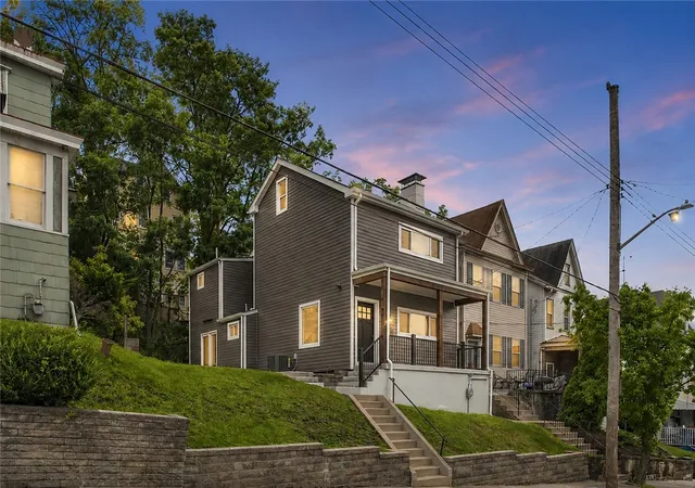 Photo 1 of Single family home for sale at 95 Southern, Mt Washington, PA 15211 | MLS# 1769099 | Listing updated on 2026-08-26