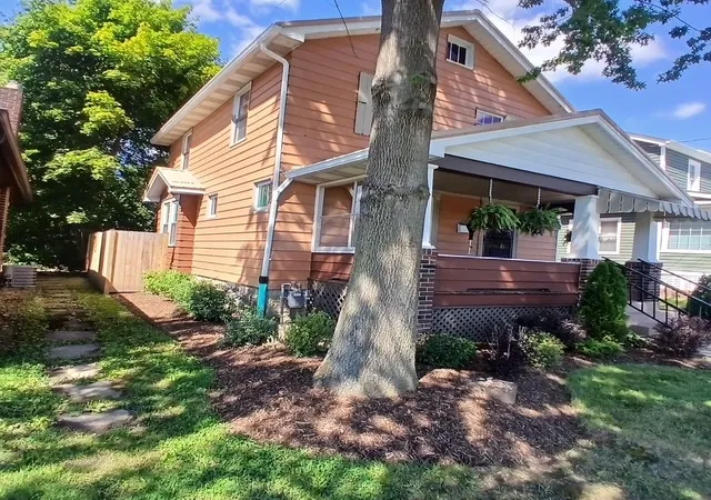 Photo 2 of Single family home for sale at 110 W Garfield Ave, New Castle, PA 16105 | MLS# 1769127 | Listing updated on 2026-08-10