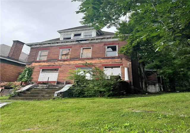 Photo 2 of Single family home for sale at 717 Hill Ave, Wilkinsburg, PA 15221 | MLS# 1769132 | Listing updated on 2026-08-10