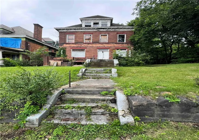 Photo 3 of Single family home for sale at 717 Hill Ave, Wilkinsburg, PA 15221 | MLS# 1769132 | Listing updated on 2026-08-10