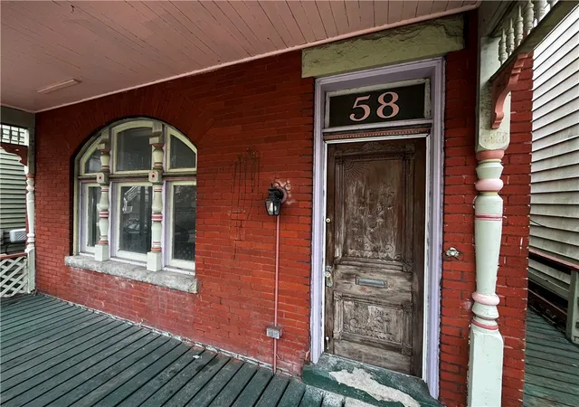 Photo 3 of Single family home for sale at 58 Greenbush St, Mt Washington, PA 15211 | MLS# 1769129 | Listing updated on 2026-08-11