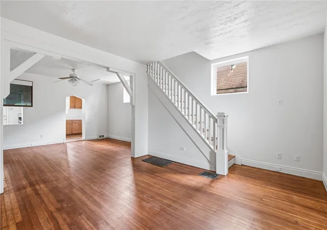 Photo 3 of Single family home for sale at 2927 Willett Rd, Brentwood, PA 15227 | MLS# 1769173 | Listing updated on 2026-08-24
