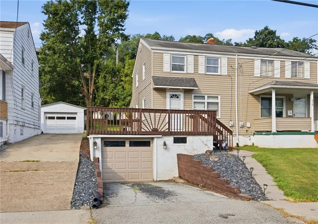 Photo 1 of Single family home for sale at 321 Cedar St, Jeannette, PA 15644 | MLS# 1769172 | Listing updated on 2026-08-21