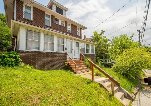 Photo 3 of Single family home for sale at 553 Clemesha Ave, Brookline, PA 15226 | MLS# 1769167 | Listing updated on 2026-08-13