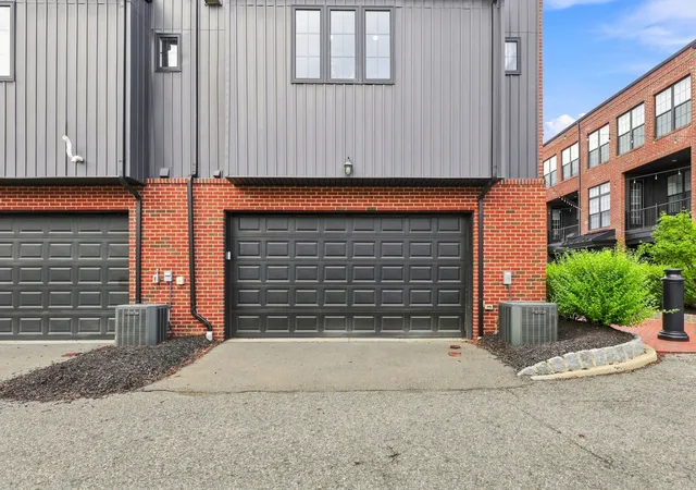 Photo 3 of Townhouse for sale at 216 Main St, Cranberry Twp, PA 16066 | MLS# 1769190 | Listing updated on 2026-08-10