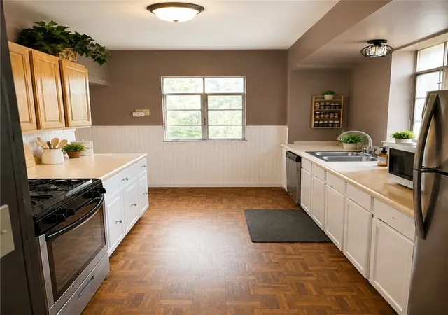 Photo 3 of Single family home for sale at 121 Center Ave, Bellevue, PA 15202 | MLS# 1769184 | Listing updated on 2026-08-11