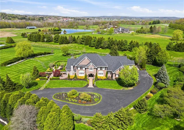 Photo 2 of Single family home for sale at 103 Destinaire, Wilmington Twp, PA 16142 | MLS# 1768660 | Listing updated on 2026-08-24