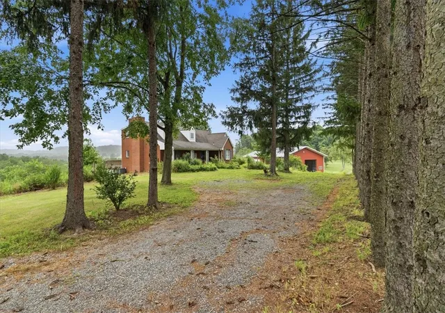 Photo 3 of House for sale at 1208 Rt 18, Raccoon Twp, PA 15001 | MLS# 1769240 | Listing updated on 2026-08-18