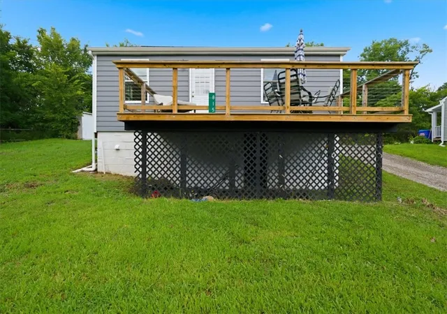 Photo 1 of Sale Pending at 815 Saxonburg Blvd, Clinton Twp, PA 16056 | MLS# 1769175 | Listing updated on 2026-08-17