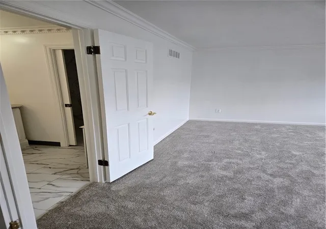 Listing Photo 5 - Condo for sale in building located at 454 Gleneagle Ct, Monroeville, PA 15146