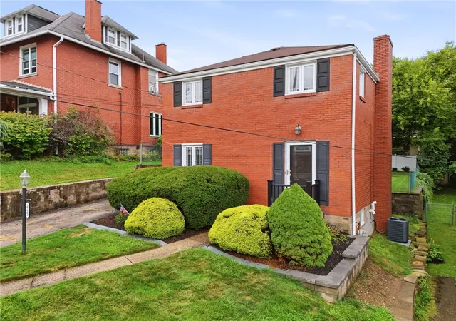 Photo 2 of Single family home for sale at 2722 Espy Ave, Dormont, PA 15216 | MLS# 1769238 | Listing updated on 2026-08-19