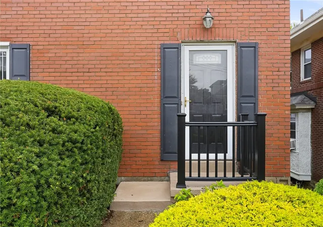 Photo 3 of Single family home for sale at 2722 Espy Ave, Dormont, PA 15216 | MLS# 1769238 | Listing updated on 2026-08-19
