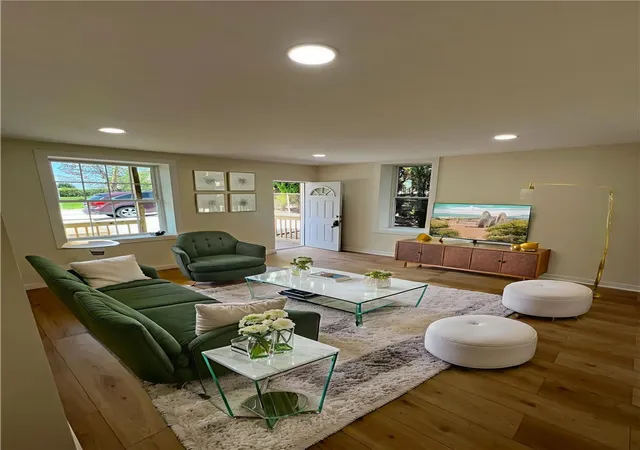 Photo 3 of Single family home for sale at 3907 Mcwhinney St, Munhall, PA 15120 | MLS# 1768922 | Listing updated on 2026-08-13