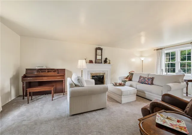 Photo 3 of Single family home for sale at 1271 Cardinal Dr, Scott Twp, PA 15243 | MLS# 1769205 | Listing updated on 2026-08-13