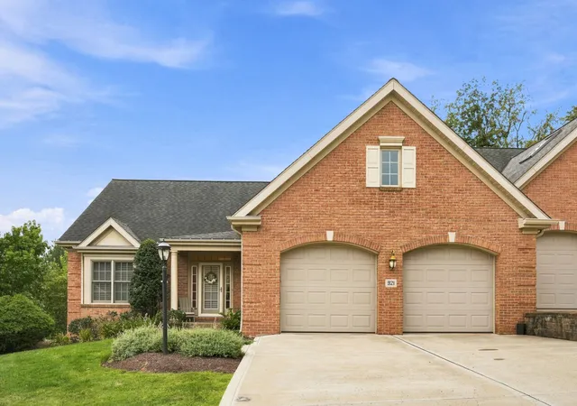 Photo 1 of Townhouse for sale at 921 Red Oak Dr, Harmar, PA 15238 | MLS# 1769327 | Listing updated on 2026-08-11