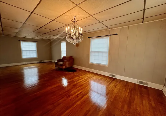Photo 4 of Single family home for sale at 920 Dewey Ave, New Castle, PA 16101 | MLS# 1769341 | Listing updated on 2026-08-26