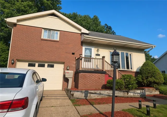 Photo 1 of Single family home for sale at 375 W Bruceton Rd, Jefferson Hills, PA 15236 | MLS# 1769344 | Listing updated on 2026-08-26