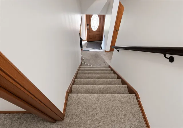 Photo 5 of Single family home for sale at 375 W Bruceton Rd, Jefferson Hills, PA 15236 | MLS# 1769344 | Listing updated on 2026-08-26