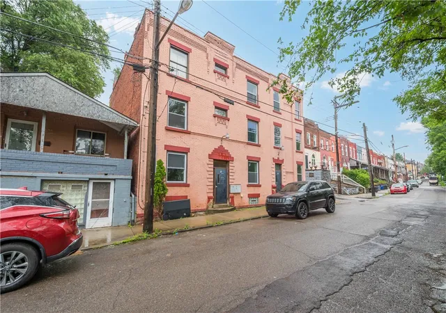 Listing Photo 2 - Condo for sale in building located at 67-69 Lawn St, Oakland, PA 15213 - Unit #