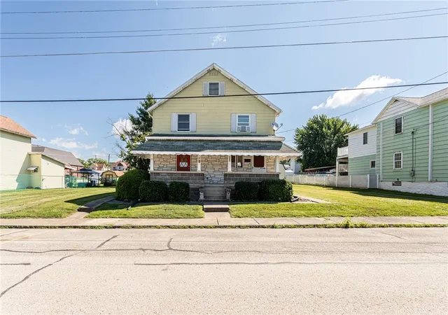 Photo 3 of Sale Pending at 417 Vine St, South Connellsville, PA 15425 | MLS# 1769380 | Listing updated on 2026-09-16