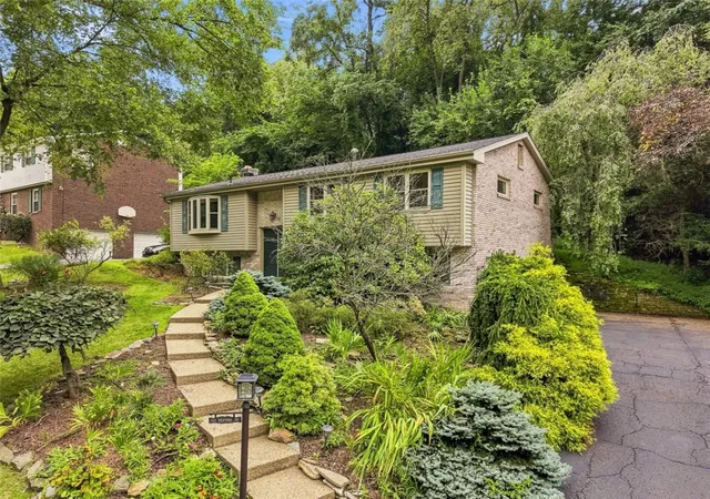 Photo 2 of Sale Pending at 167 Richmore Dr, Penn Hills, PA 15147 | MLS# 1769383 | Listing updated on 2026-08-20