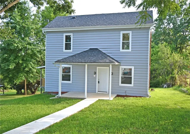 Photo 1 of Single family home for sale at 28 Farley St, South Strabane, PA 15301 | MLS# 1769373 | Listing updated on 2026-08-23