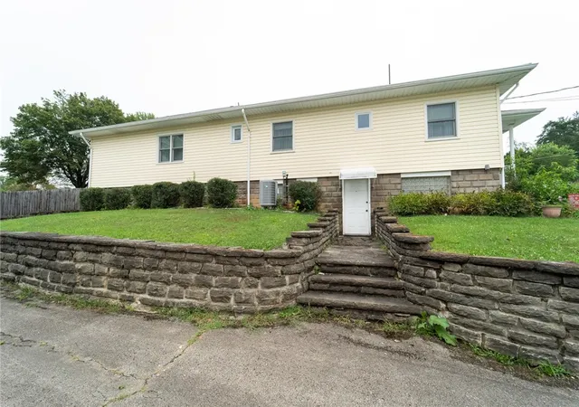 Photo 2 of Sale Pending at 1008 Broad St, Connellsville, PA 15425 | MLS# 1769397 | Listing updated on 2026-08-18