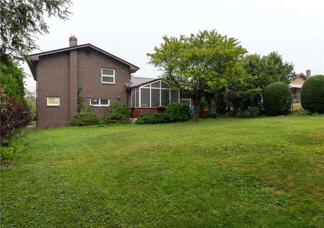 Photo 4 of Single family home for sale at 2406 Old Elizabeth Rd, West Mifflin, PA 15122 | MLS# 1769401 | Listing updated on 2026-08-28
