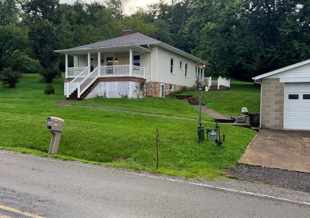 Photo 2 of Sale Pending at 1566 Brush Run Rd, North Bethlehem, PA 15301 | MLS# 1769249 | Listing updated on 2026-08-18