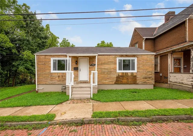 Photo 1 of Single family home for sale at 2720 Garbett St, Mc Keesport, PA 15132 | MLS# 1769450 | Listing updated on 2026-08-12