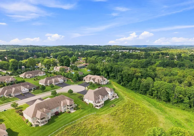 Photo 4 of Townhouse for sale at 316 Ridge View Ct, West Deer, PA 15101 | MLS# 1769457 | Listing updated on 2026-08-12