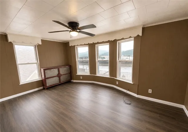 Listing Photo 4 - Condo for sale in building located at 257 Thompson Ave, Donora, PA 15033
