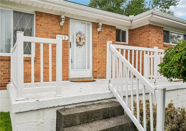 Photo 3 of Single family home for sale at 143 W Patty Ln, Monroeville, PA 15146 | MLS# 1769409 | Listing updated on 2026-10-07