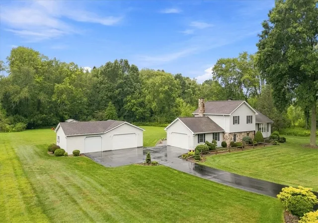 Photo 2 of Single family home for sale at 241 Catalina Dr, Neshannock Twp, PA 16105 | MLS# 1769198 | Listing updated on 2026-08-17