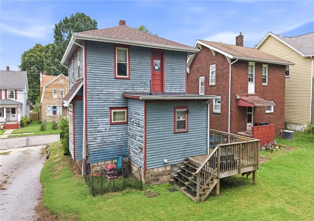 Photo 25 of Single family home for sale at 85 Flowers Ave, Sharon, PA 16146 | MLS# 1769279 | Listing updated on 2026-09-30