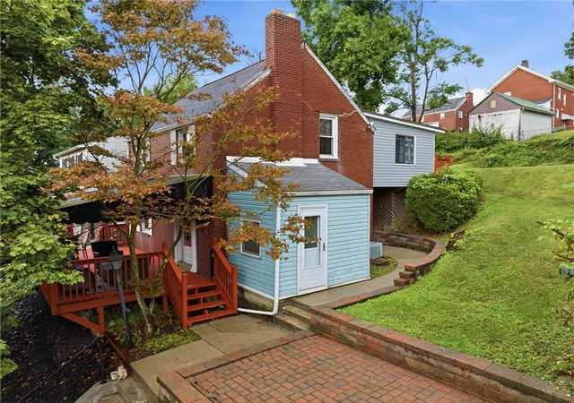 Photo 3 of Single family home for sale at 1241 Oakglen St, Crafton Heights, PA 15204 | MLS# 1769106 | Listing updated on 2026-08-30