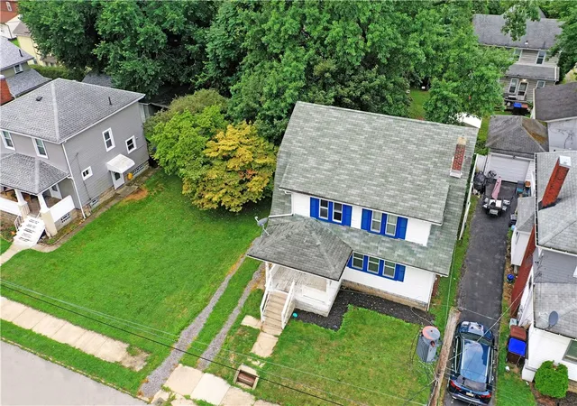 Photo 4 of Sale Pending at 285 Independence Ct, Sharon, PA 16146 | MLS# 1769533 | Listing updated on 2026-08-25