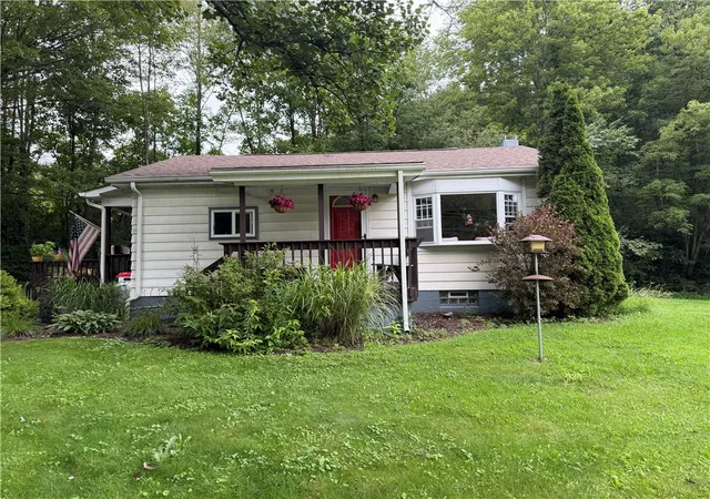 Single family home for sale at 1048 Parkwood Rd, Shelocta, PA 15701 | MLS# 1769565