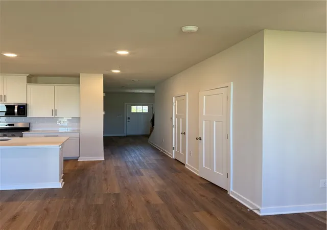 Photo 4 of Townhouse for sale at 1001 Darcy Dr, Middlesex Twp, PA 16059 | MLS# 1769592 | Listing updated on 2026-08-19